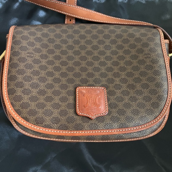 Celine VINTAGE Halfmoon Flap Crossbody - Picture 4 of 14